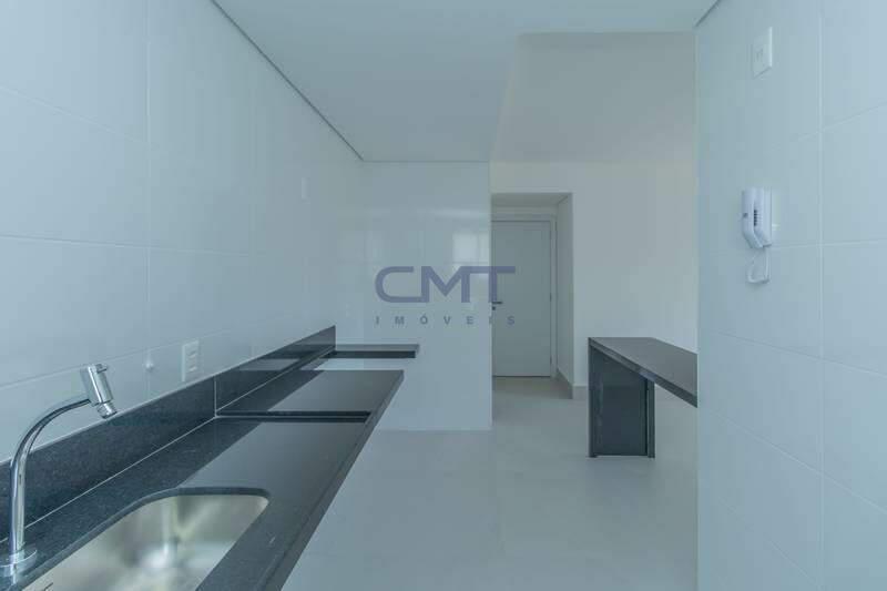 Apartamento, Sagrada Família, 3 Quartos, 2 Vagas, 1 Suíte