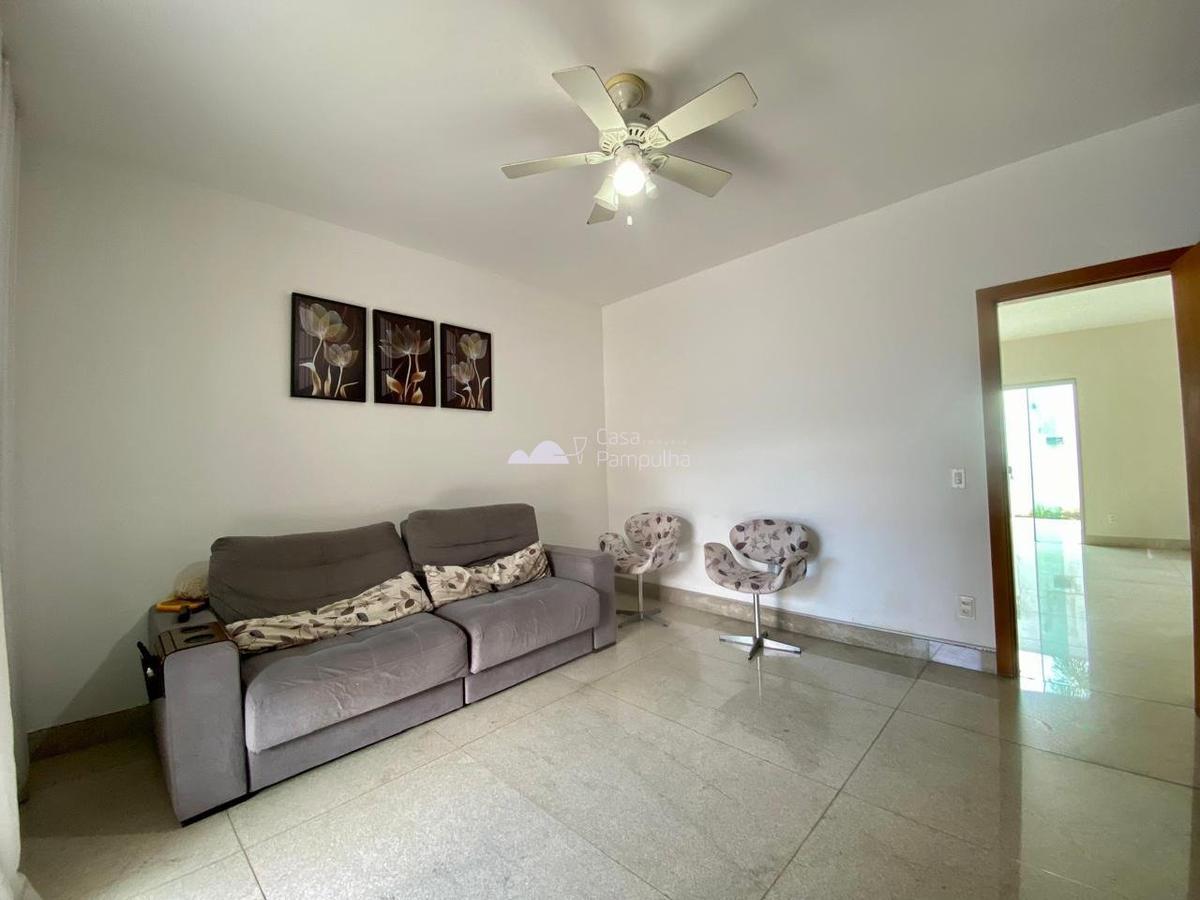 Casa, Céu Azul, 3 Quartos, 5 Vagas, 1 Suíte