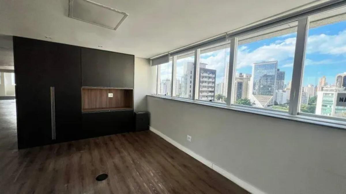 Sala, Savassi, 0 Quarto, 8 Vagas