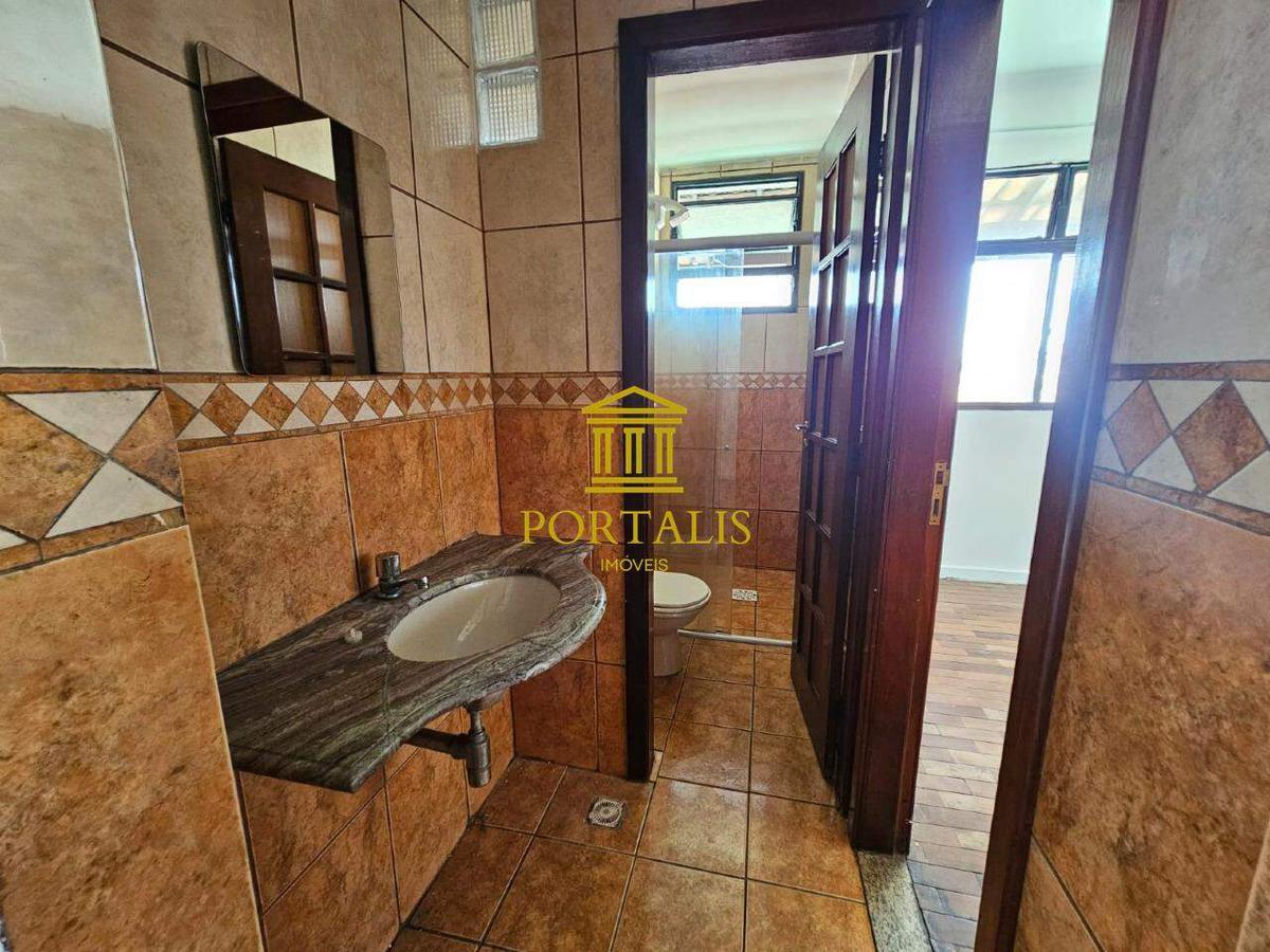 Apartamento, Floresta, 2 Quartos, 0 Vaga
