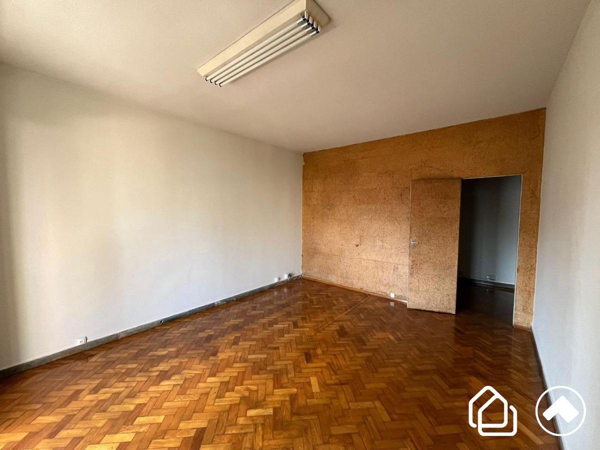 Sala, Centro