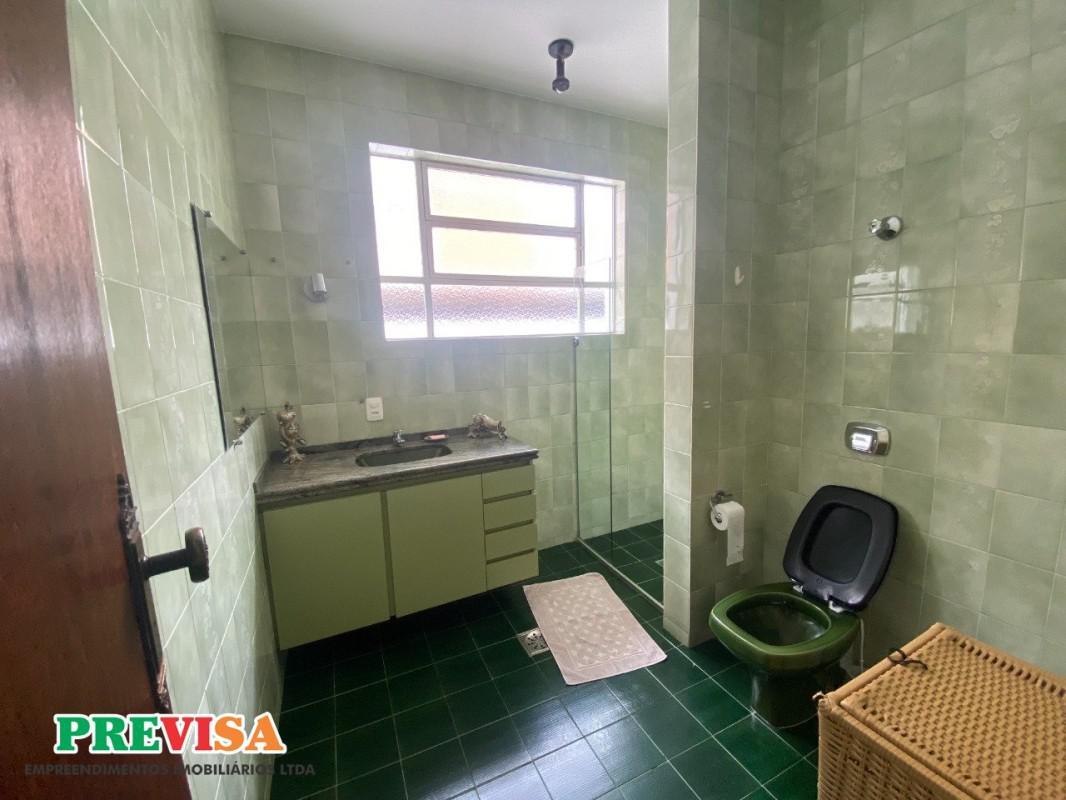 Casa, Sagrada Família, 4 Quartos, 6 Vagas, 1 Suíte