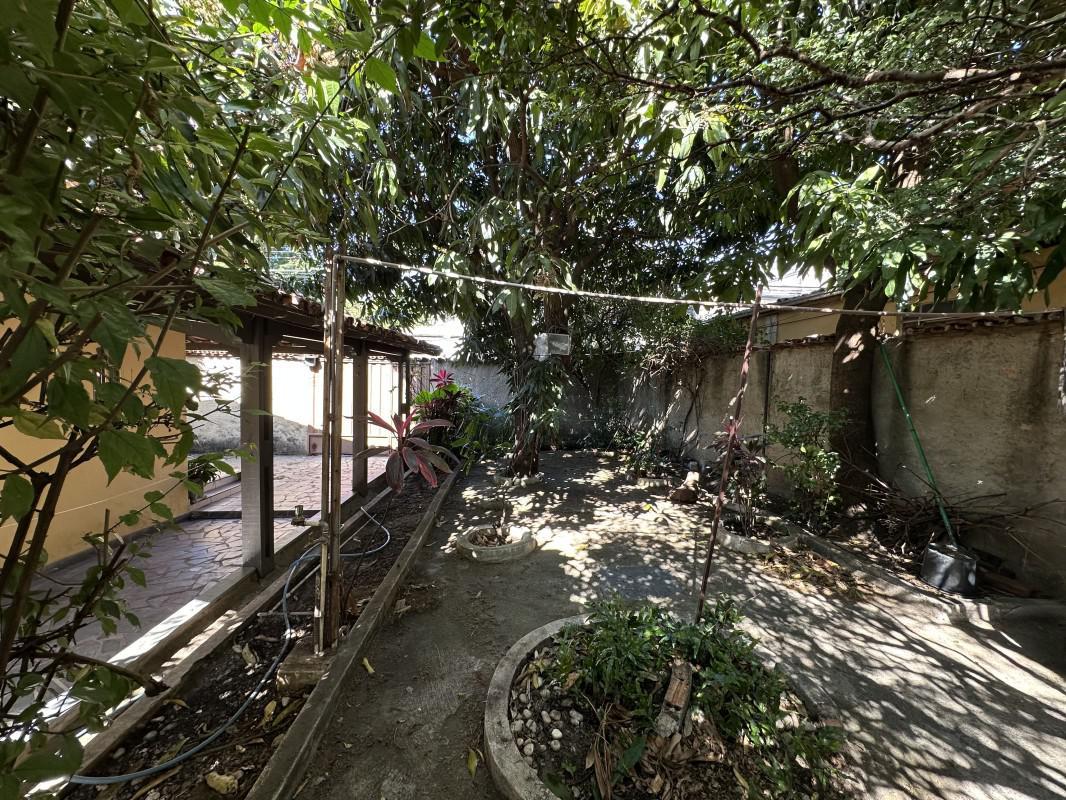 Lote, Caiçaras, 3 Quartos, 3 Vagas, 1 Suíte