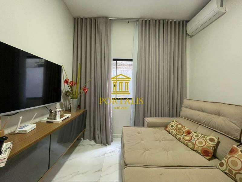 Casa, Santa Efigênia, 3 Quartos, 2 Vagas, 1 Suíte