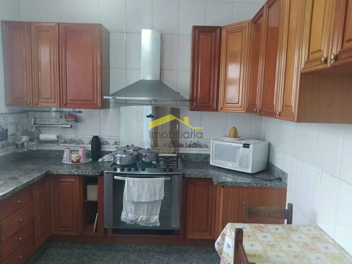 Casa, Estoril, 7 Quartos, 6 Vagas, 3 Suítes