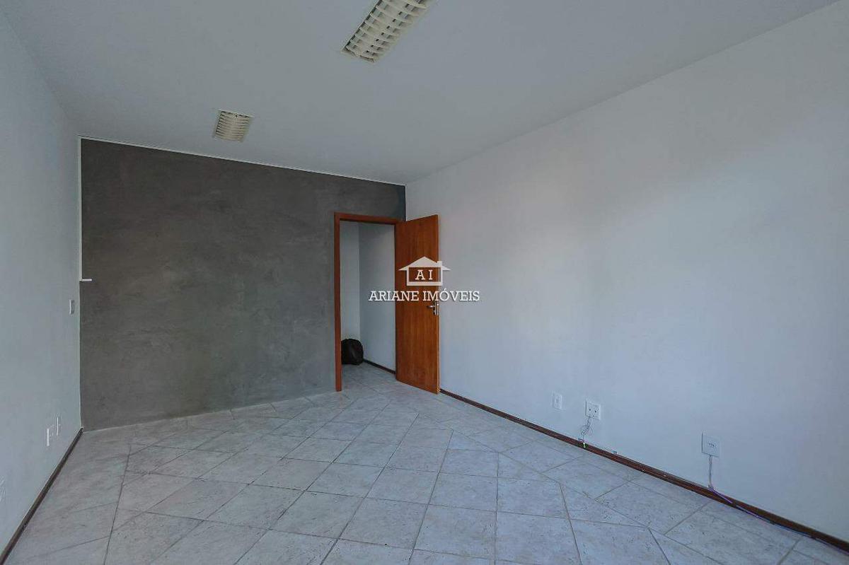 Sala, Santo Antônio, 0 Quarto, 0 Vaga