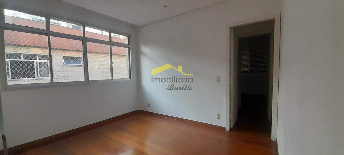 Cobertura, Buritis, 4 Quartos, 2 Vagas, 2 Suítes