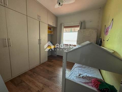 Casa, Camargos, 3 Quartos, 0 Vaga, 2 Suítes