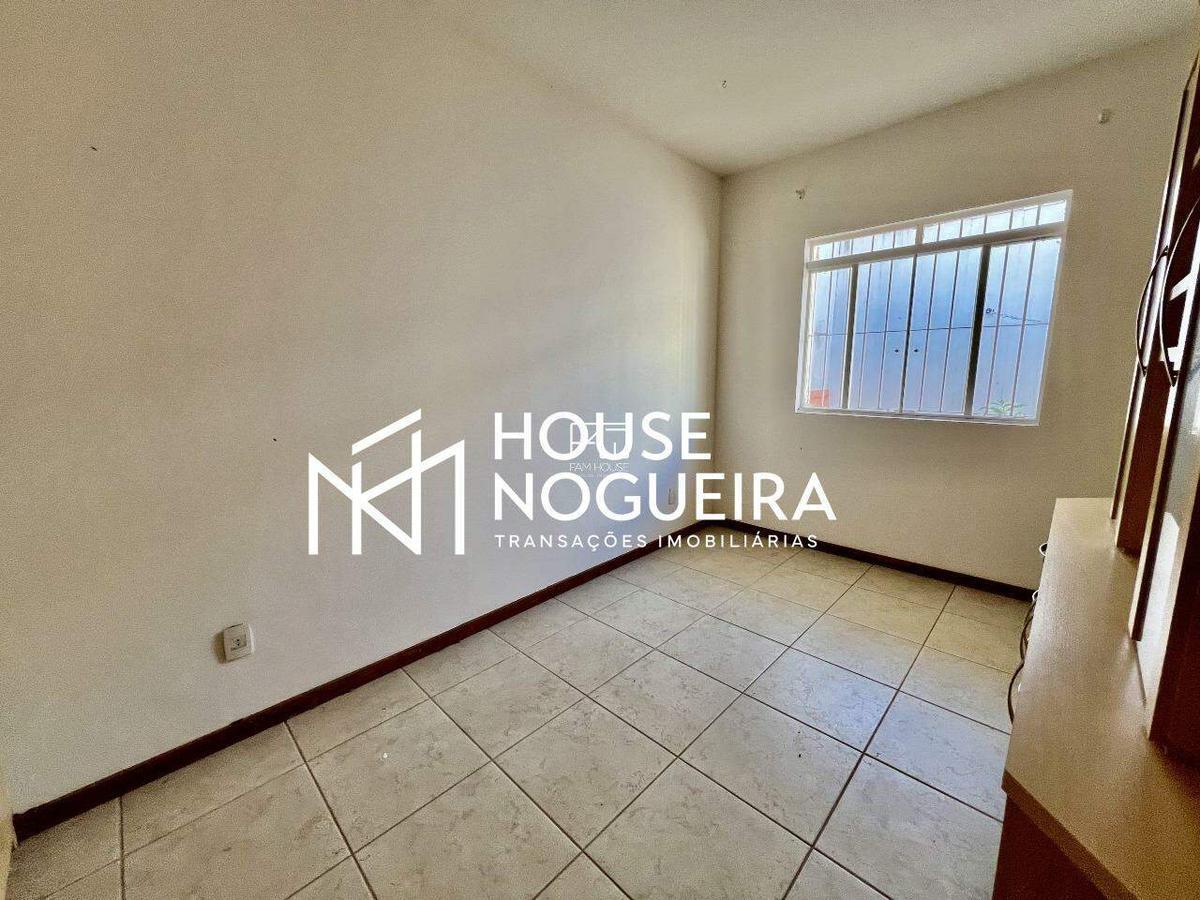 Casa, Santa Helena, 4 Quartos, 8 Vagas, 2 Suítes