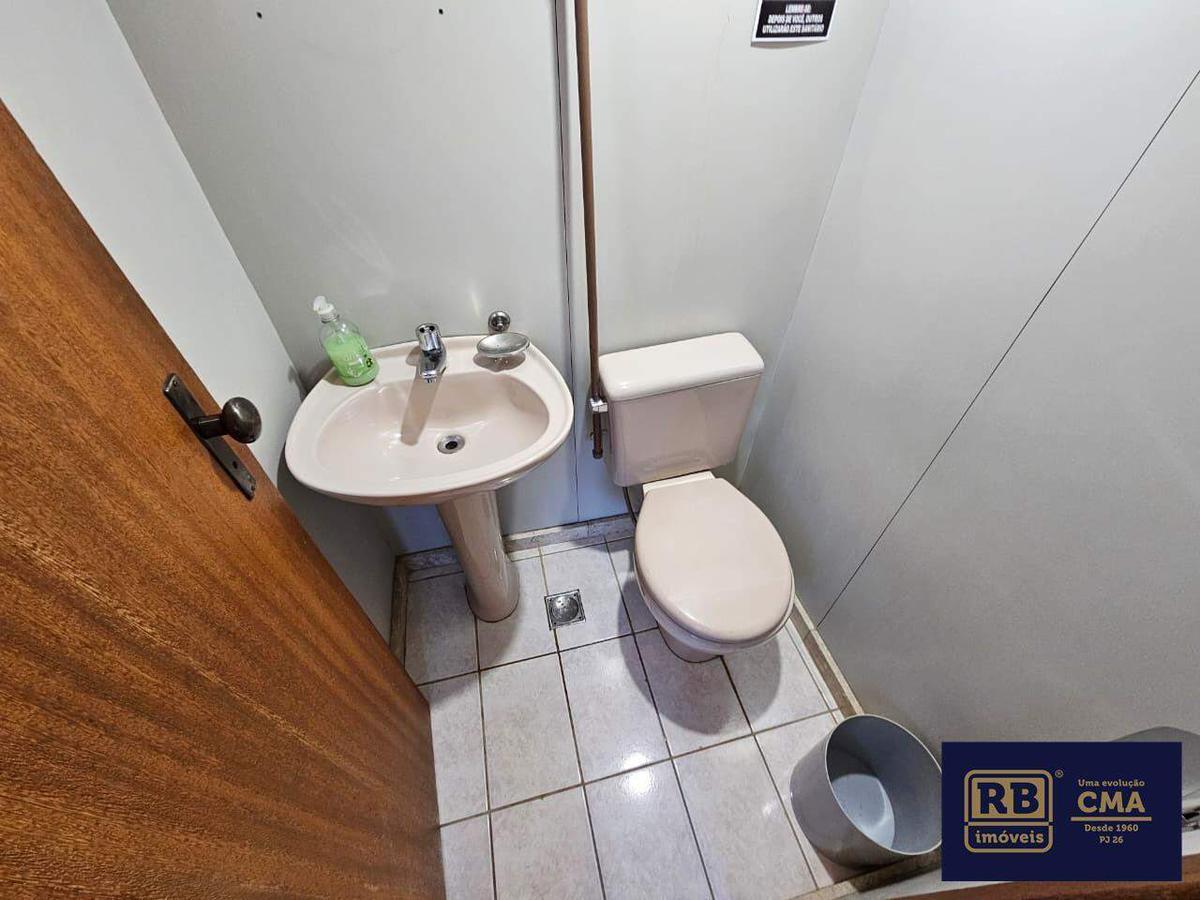 Sala, Barro Preto, 0 Quarto, 4 Vagas