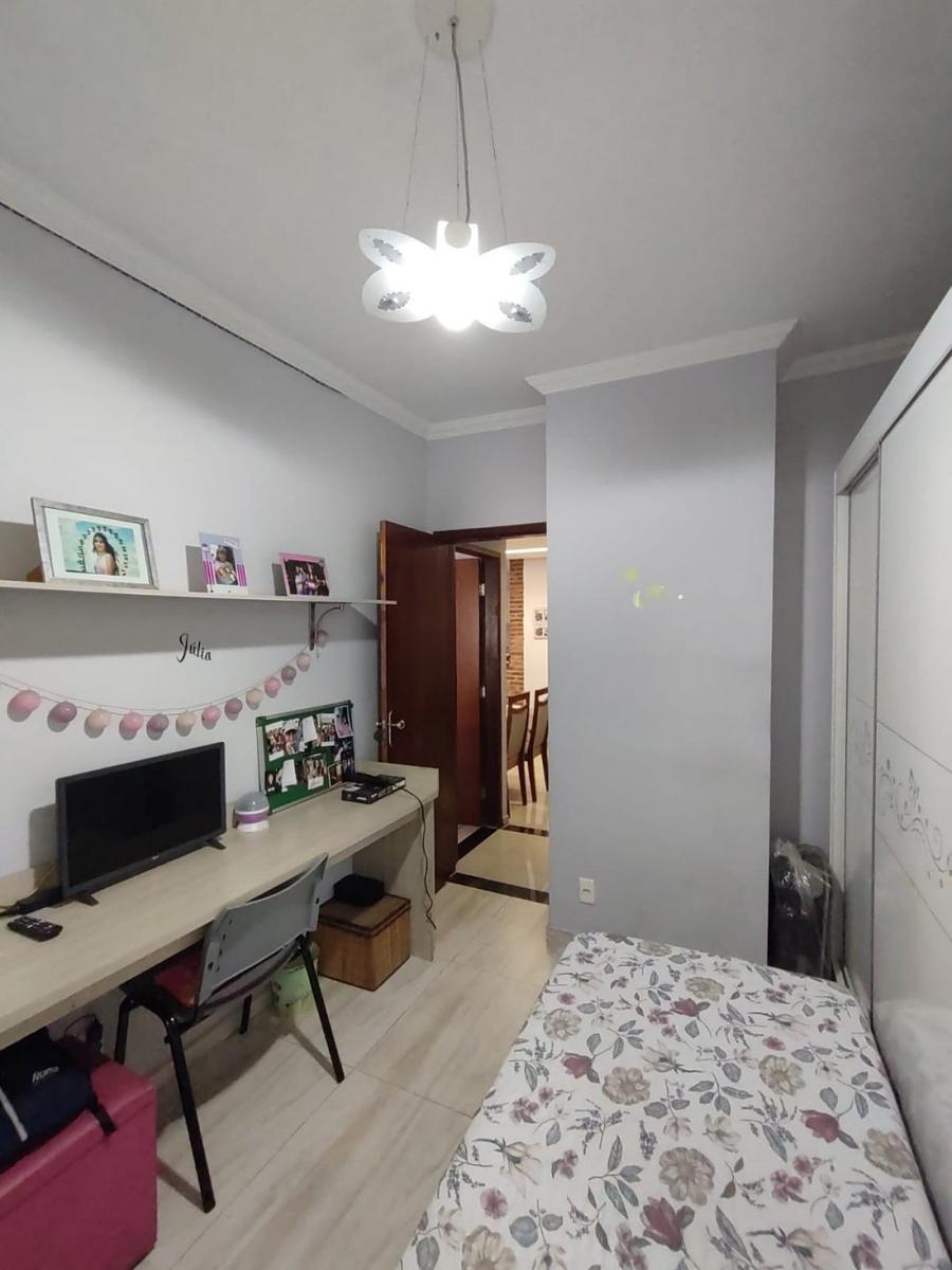 Casa, Vila das Flores, 4 Quartos, 2 Vagas, 1 Suíte