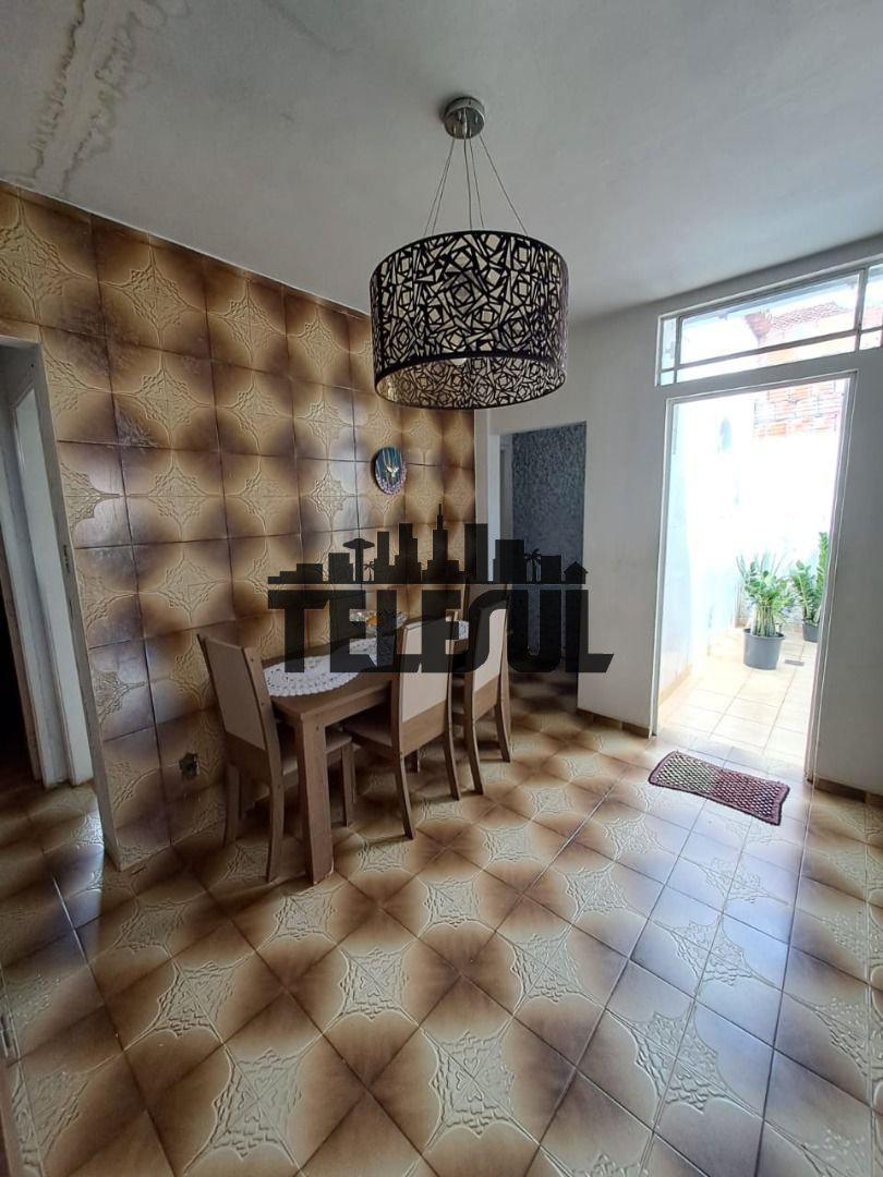 Casa, Pinheiros, 3 Quartos, 2 Vagas, 1 Suíte