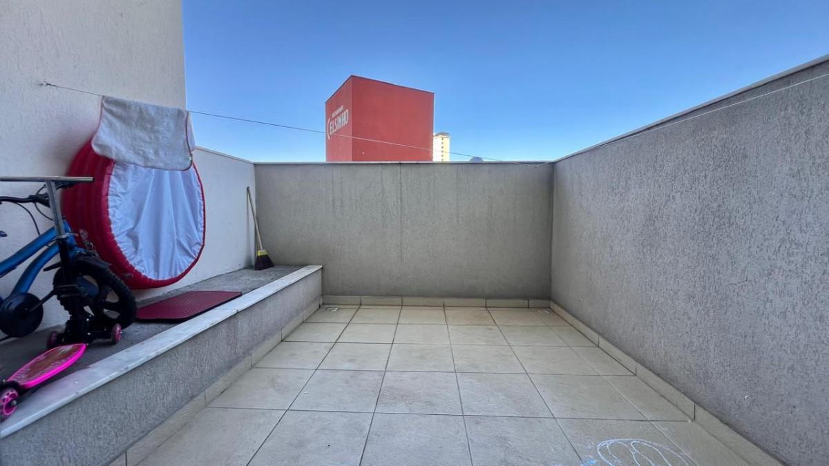 Apartamento, Santa Margarida (barreiro), 2 Quartos, 2 Vagas, 1 Suíte