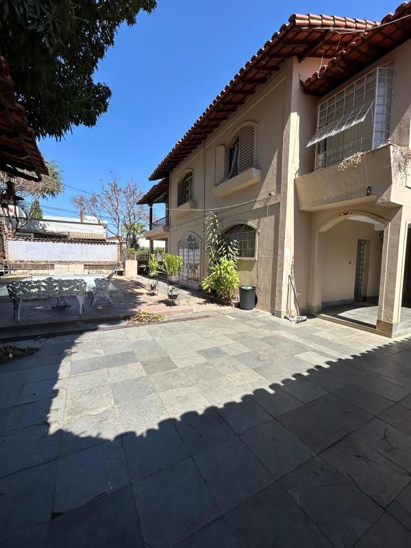 Casa Comercial, Ouro Preto, 4 Quartos, 4 Vagas, 4 Suítes