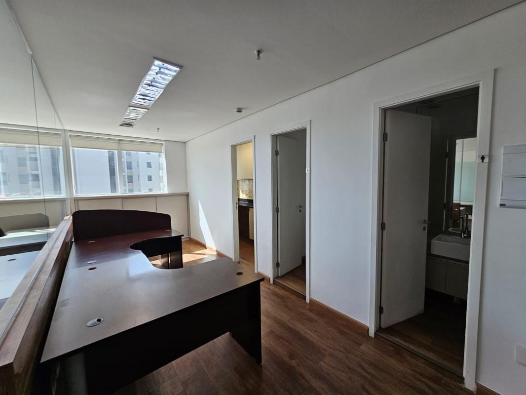 Sala, Vila da Serra, 0 Quarto, 2 Vagas