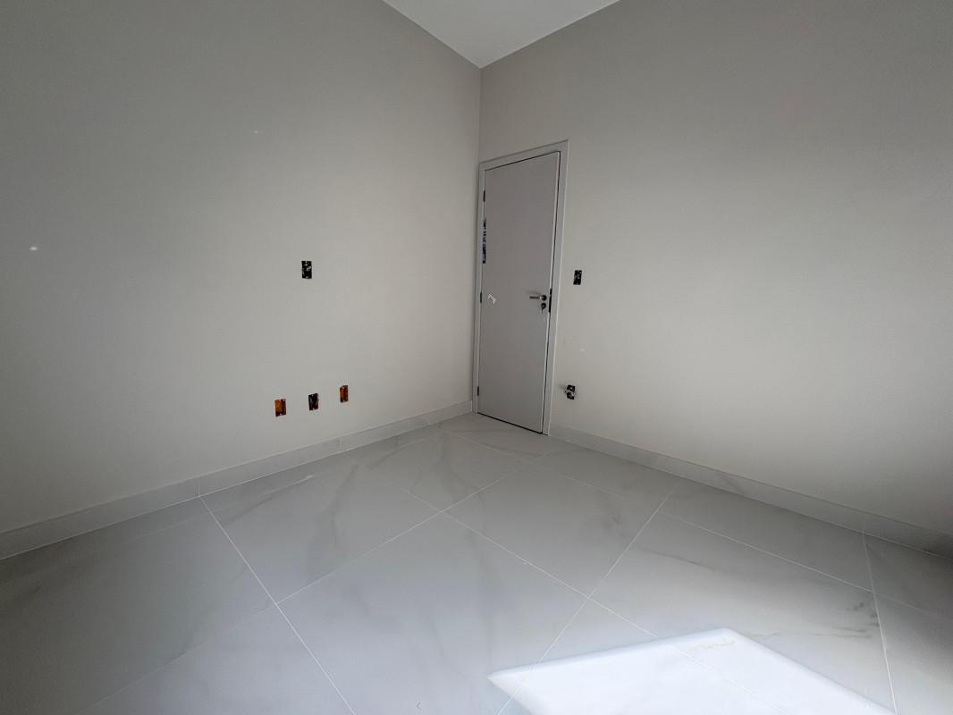 Casa, Trevo, 3 Quartos, 3 Vagas, 1 Suíte