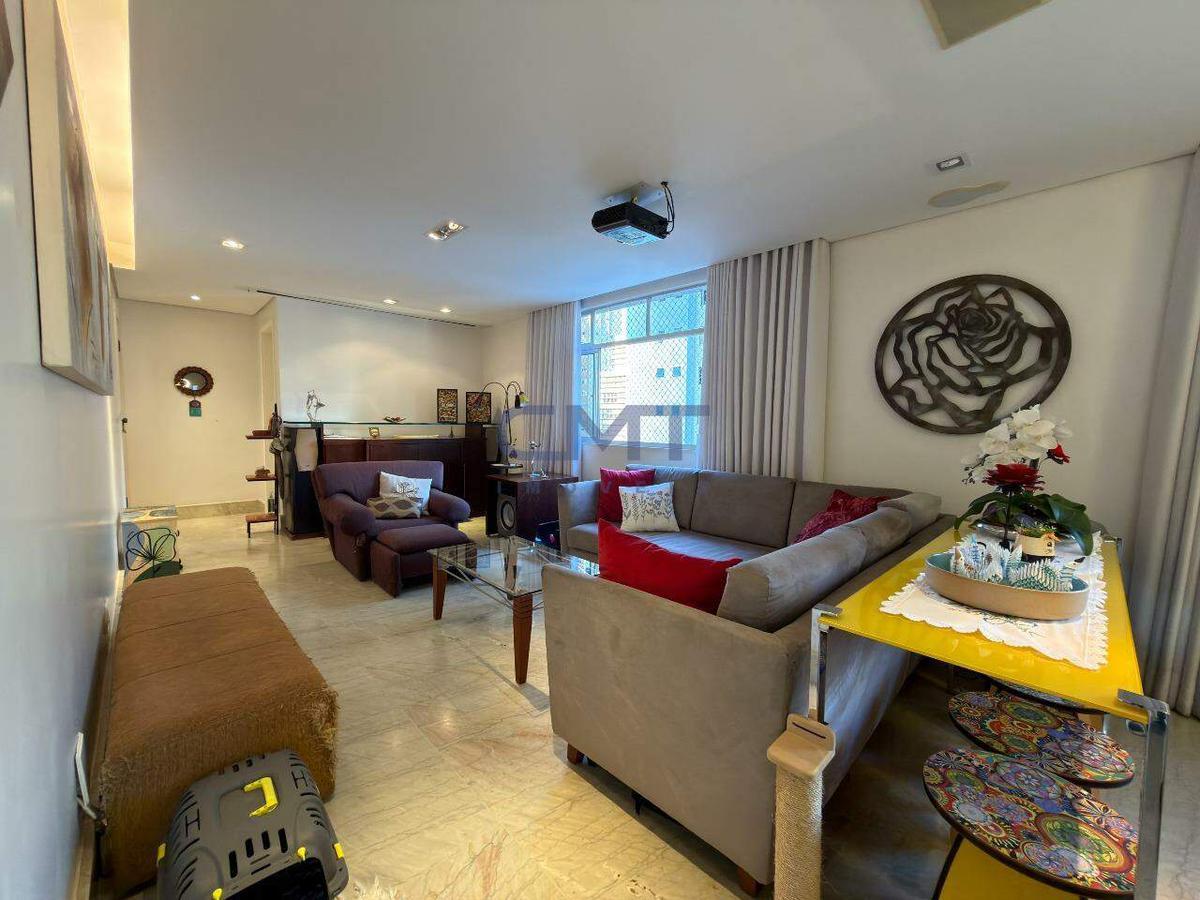 Apartamento, Funcionários, 4 Quartos, 2 Vagas, 2 Suítes
