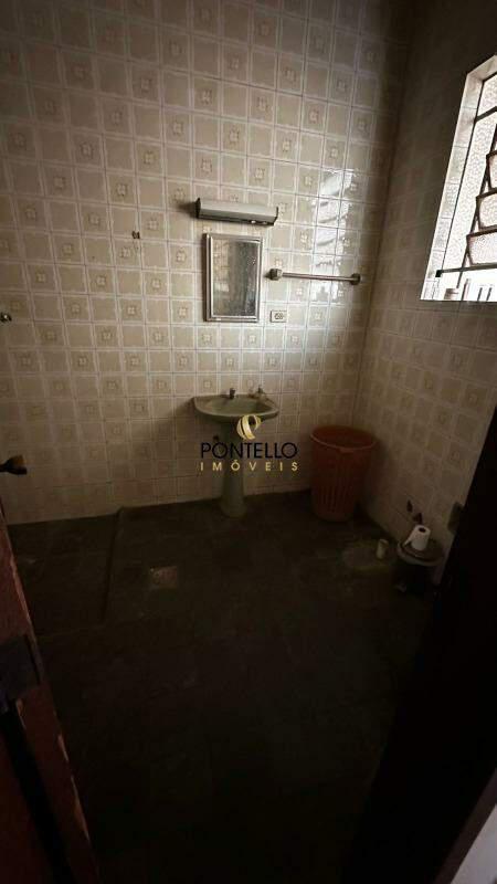 Casa, Centro, 3 Quartos, 0 Vaga