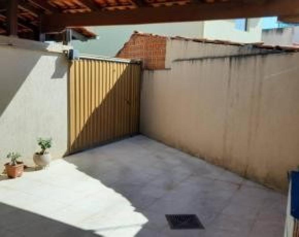 Casa, Jardim Riacho das Pedras, 2 Quartos, 2 Vagas