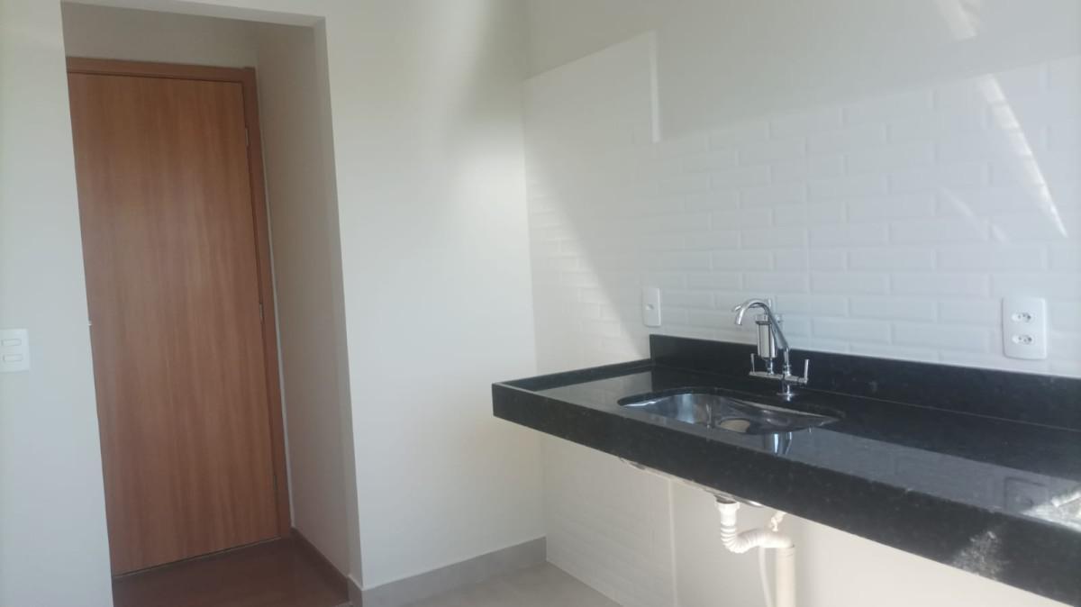 Apartamento, Cinquentenário, 2 Quartos, 1 Vaga