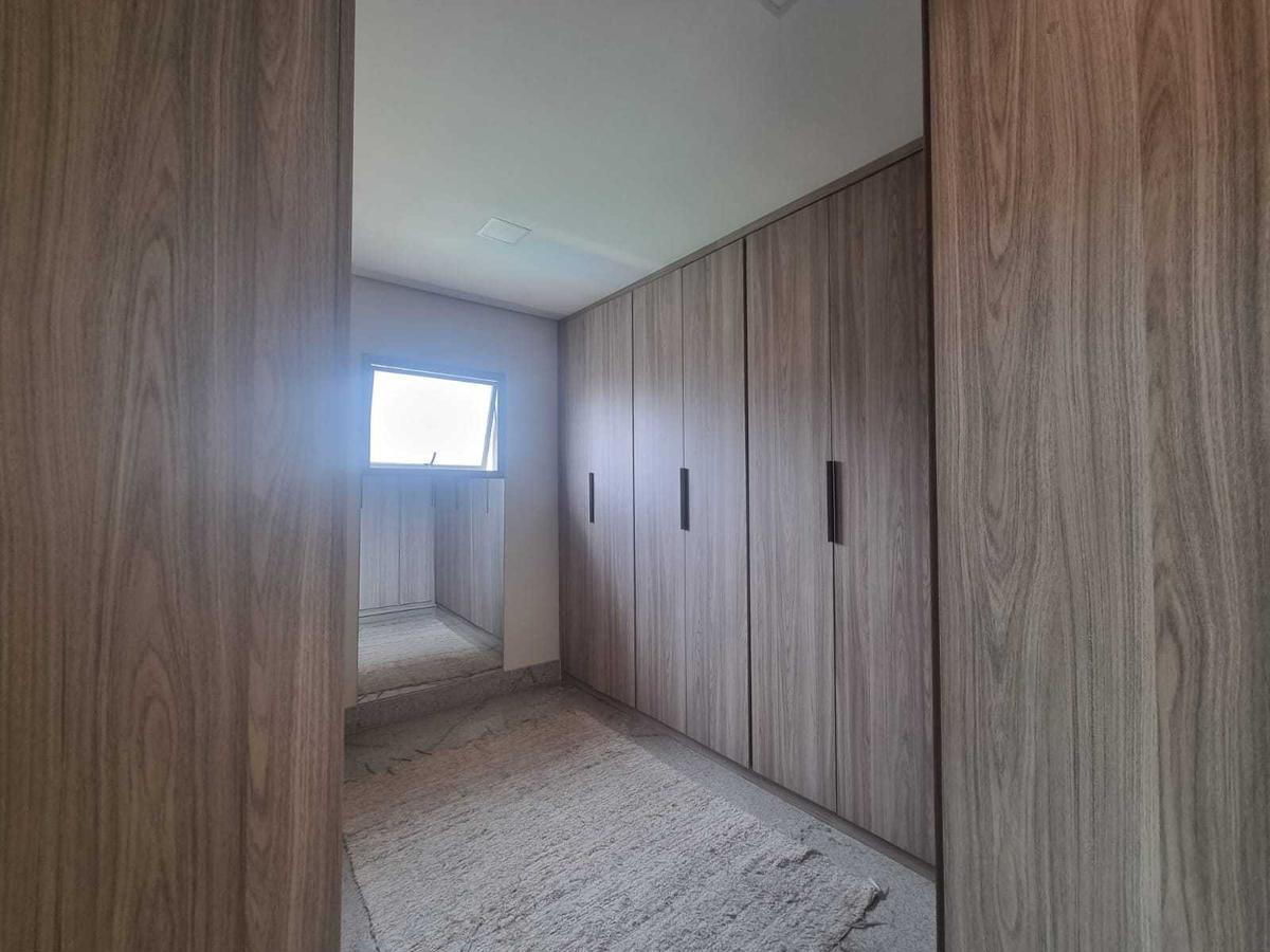 Casa, Jardim Riacho das Pedras, 5 Quartos, 10 Vagas, 2 Suítes