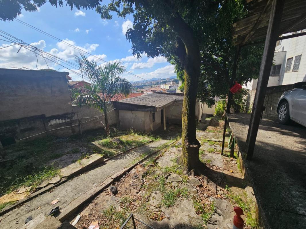 Lote, João Pinheiro, 0 Quarto, 0 Vaga