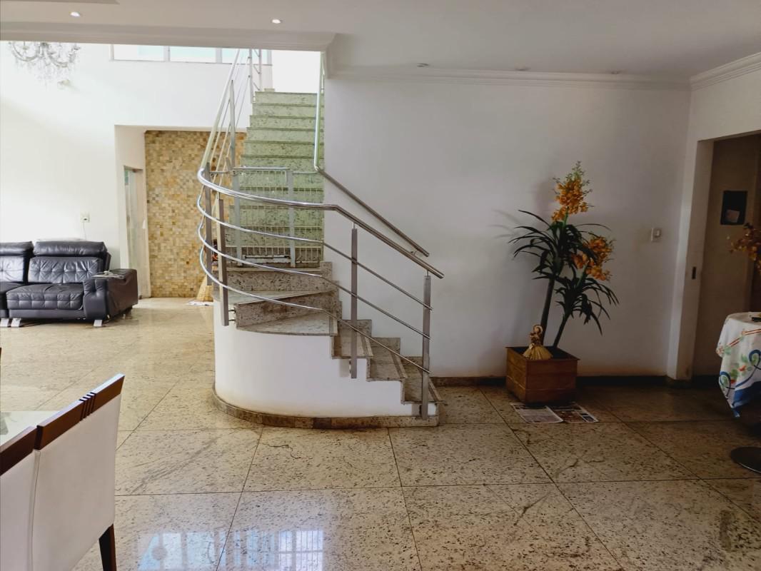 Casa, Padre Eustáquio, 4 Quartos, 8 Vagas, 4 Suítes