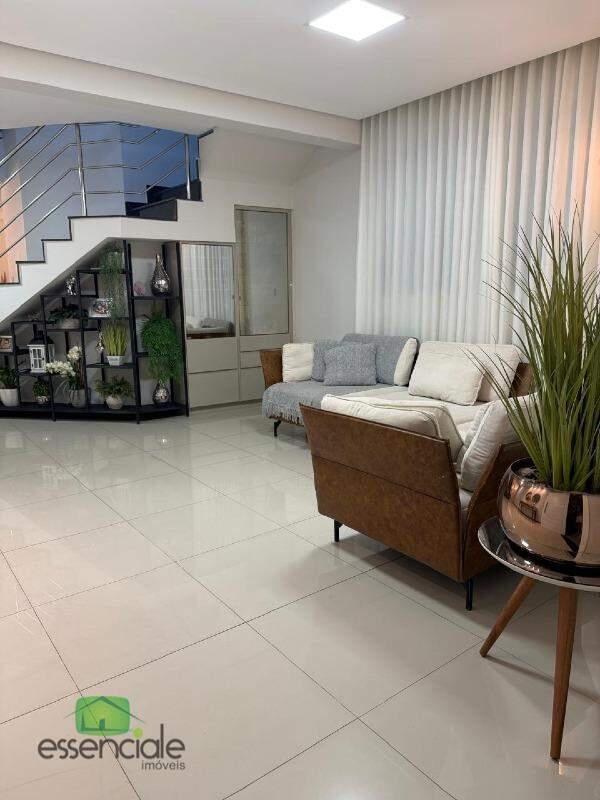 Casa, Europa, 3 Quartos, 3 Vagas, 1 Suíte