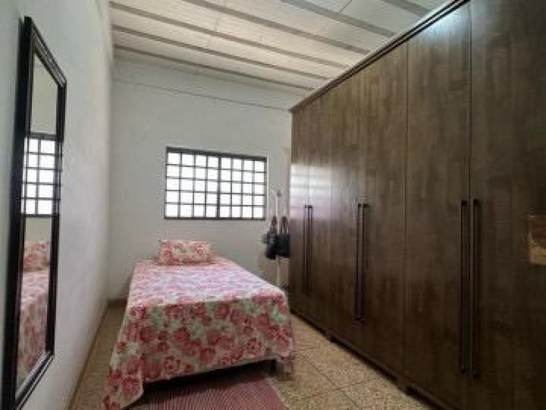 Casa, Jardim Brasília, 2 Quartos, 3 Vagas