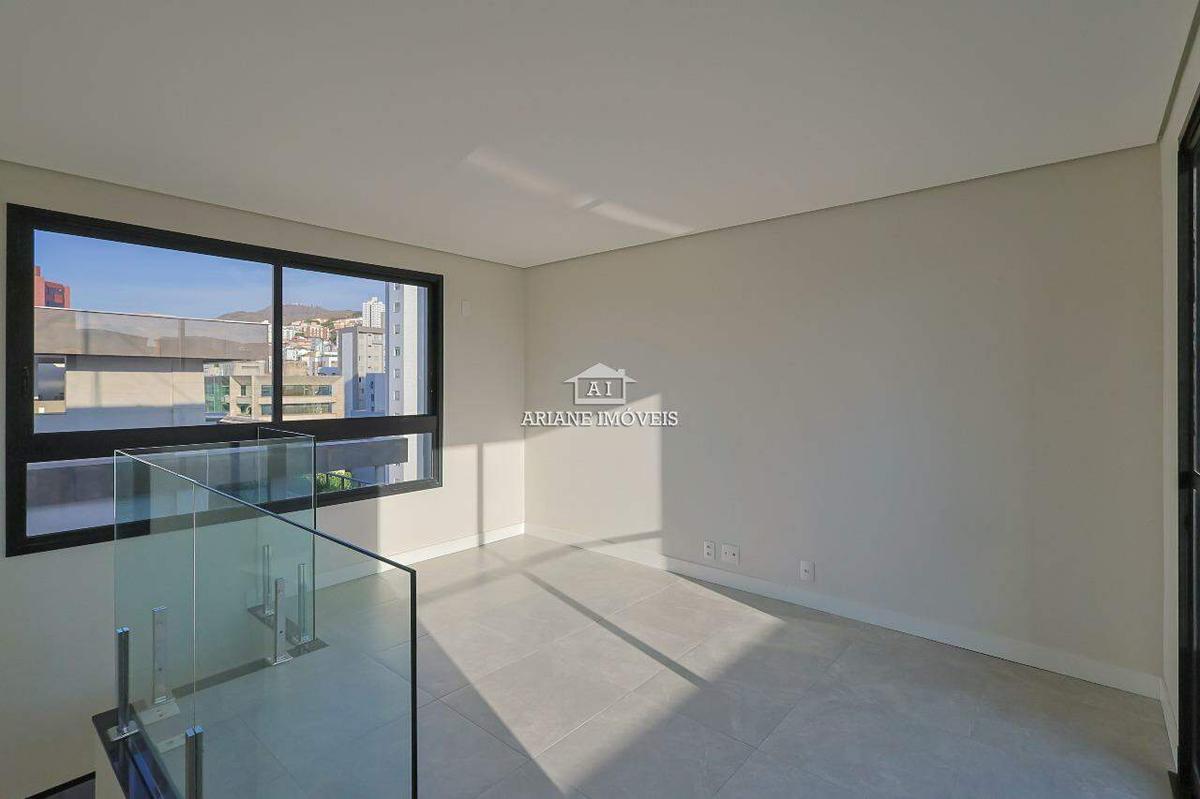 Cobertura, Santa Efigênia, 2 Quartos, 2 Vagas, 1 Suíte