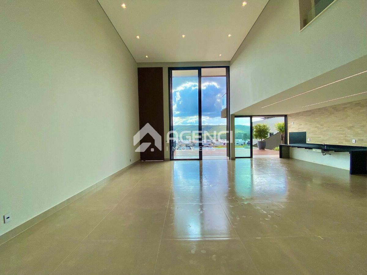 Casa, Alphaville - Lagoa dos Ingleses, 4 Quartos, 0 Vaga, 3 Suítes