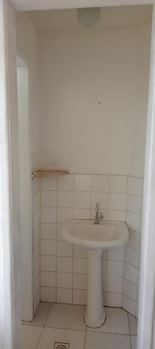 Sala, Barro Preto, 0 Quarto, 0 Vaga