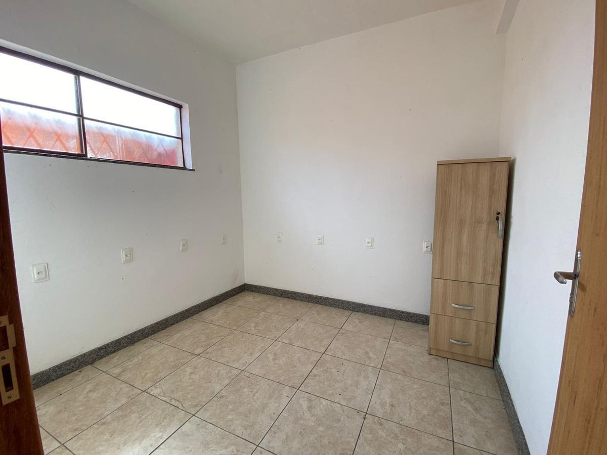 Casa, Lagoinha, 8 Quartos, 2 Vagas, 1 Suíte