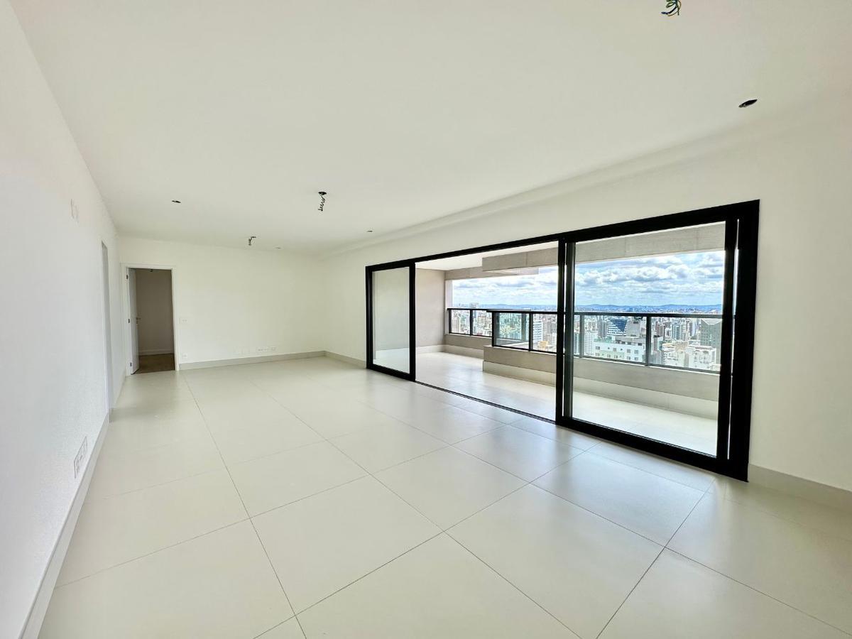 Apartamento, Santo Antônio, 4 Quartos, 4 Vagas, 2 Suítes