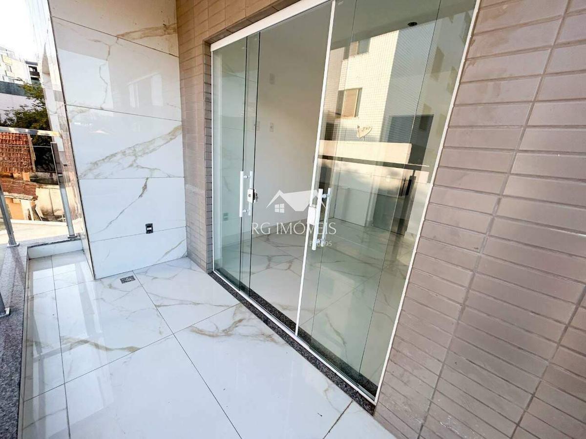 Apartamento, Barreiro, 3 Quartos, 2 Vagas, 1 Suíte