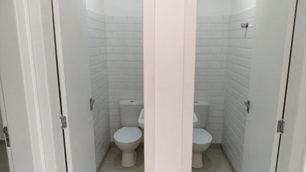 Casa Comercial, Barro Preto, 8 Quartos, 4 Vagas