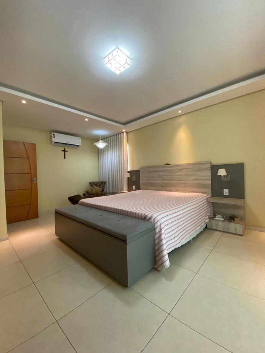 Casa, Novo Glória, 4 Quartos, 5 Vagas, 1 Suíte