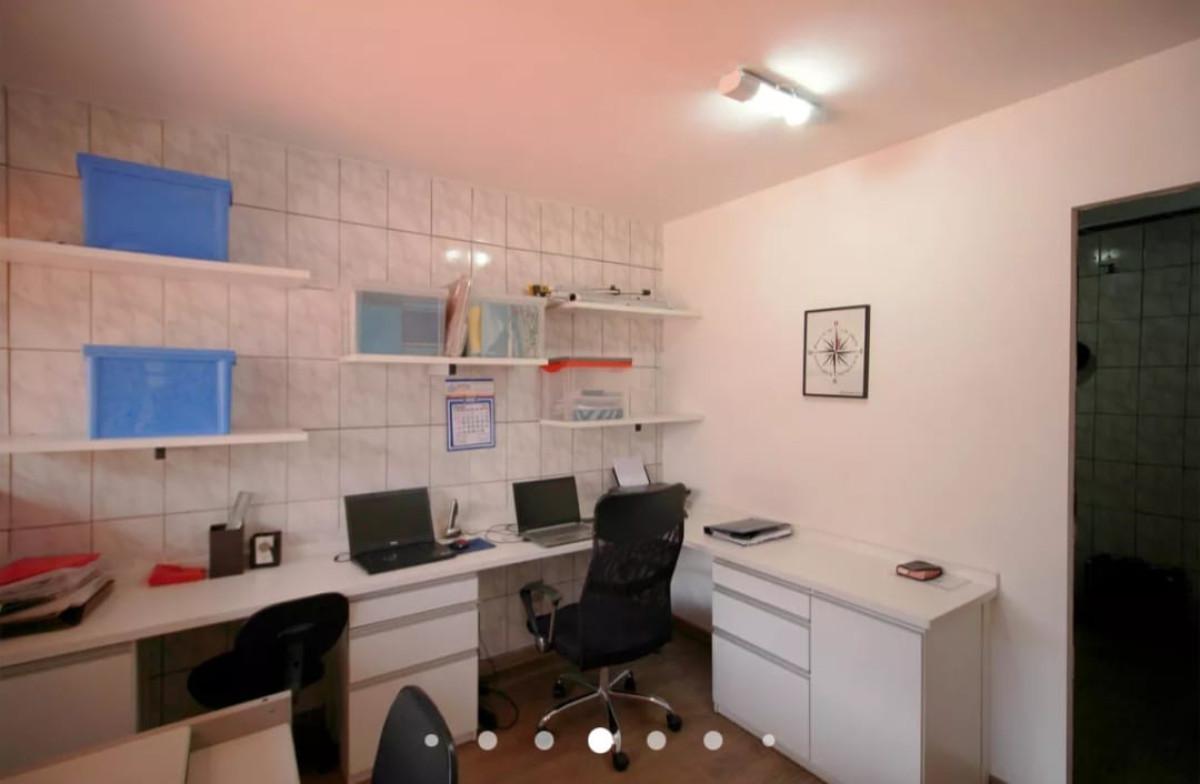 Casa, Santa Cruz, 3 Quartos, 4 Vagas, 1 Suíte