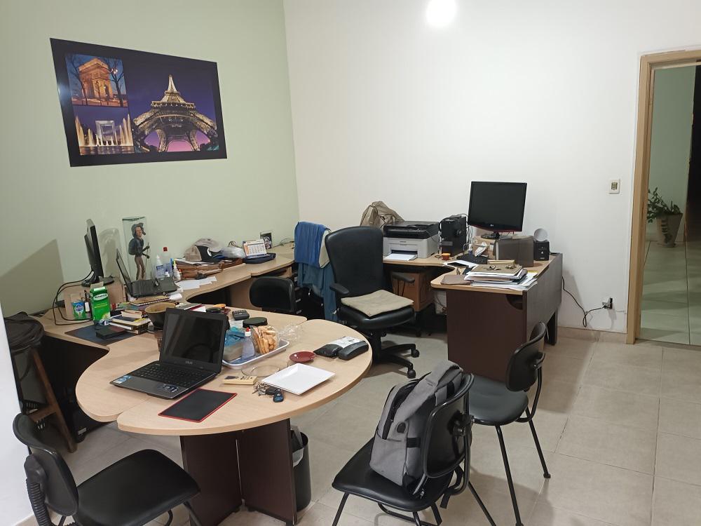 Sala, Barro Preto, 0 Quarto, 0 Vaga