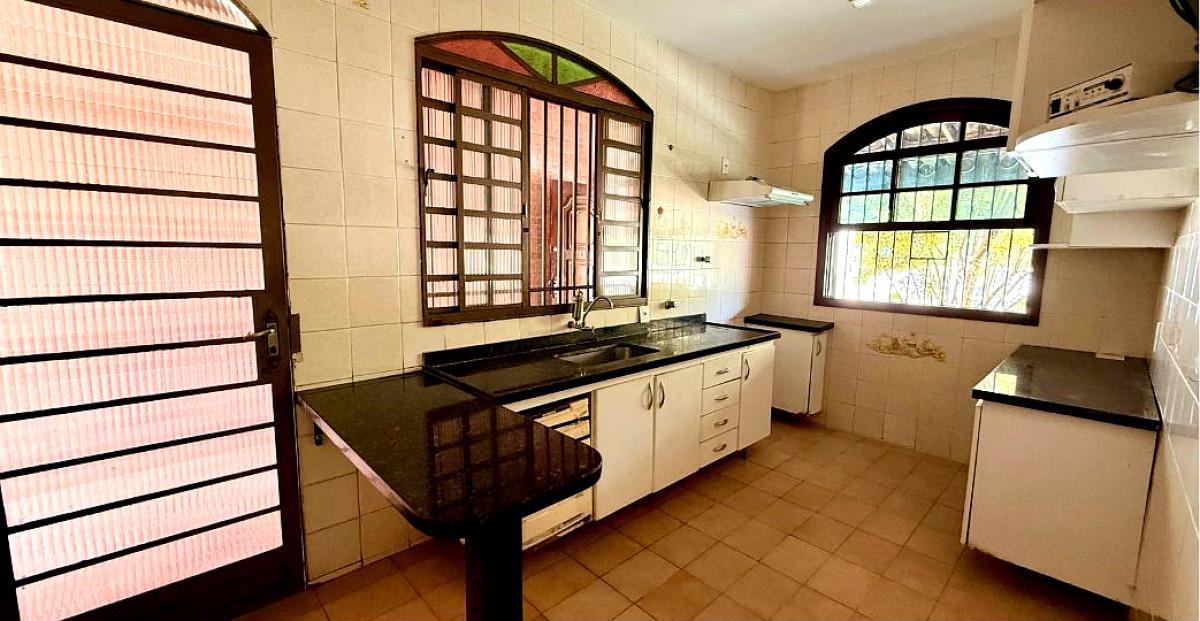 Casa, Alípio de Melo, 3 Quartos, 2 Vagas, 1 Suíte