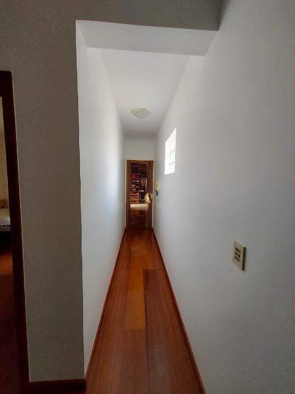 Casa, Álvaro Camargos, 4 Quartos, 2 Vagas, 1 Suíte