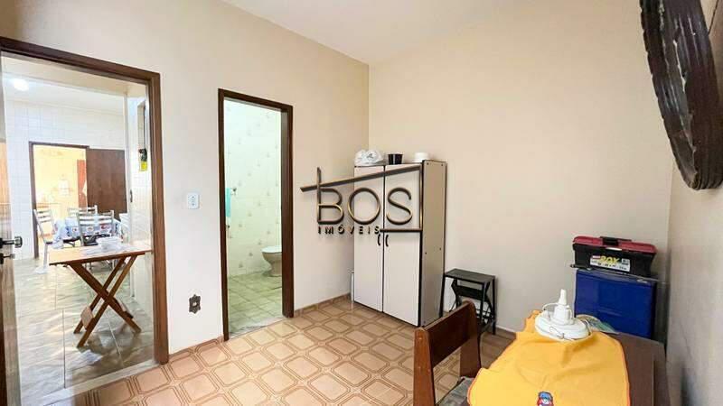 Casa, Luxemburgo, 5 Quartos, 4 Vagas, 2 Suítes