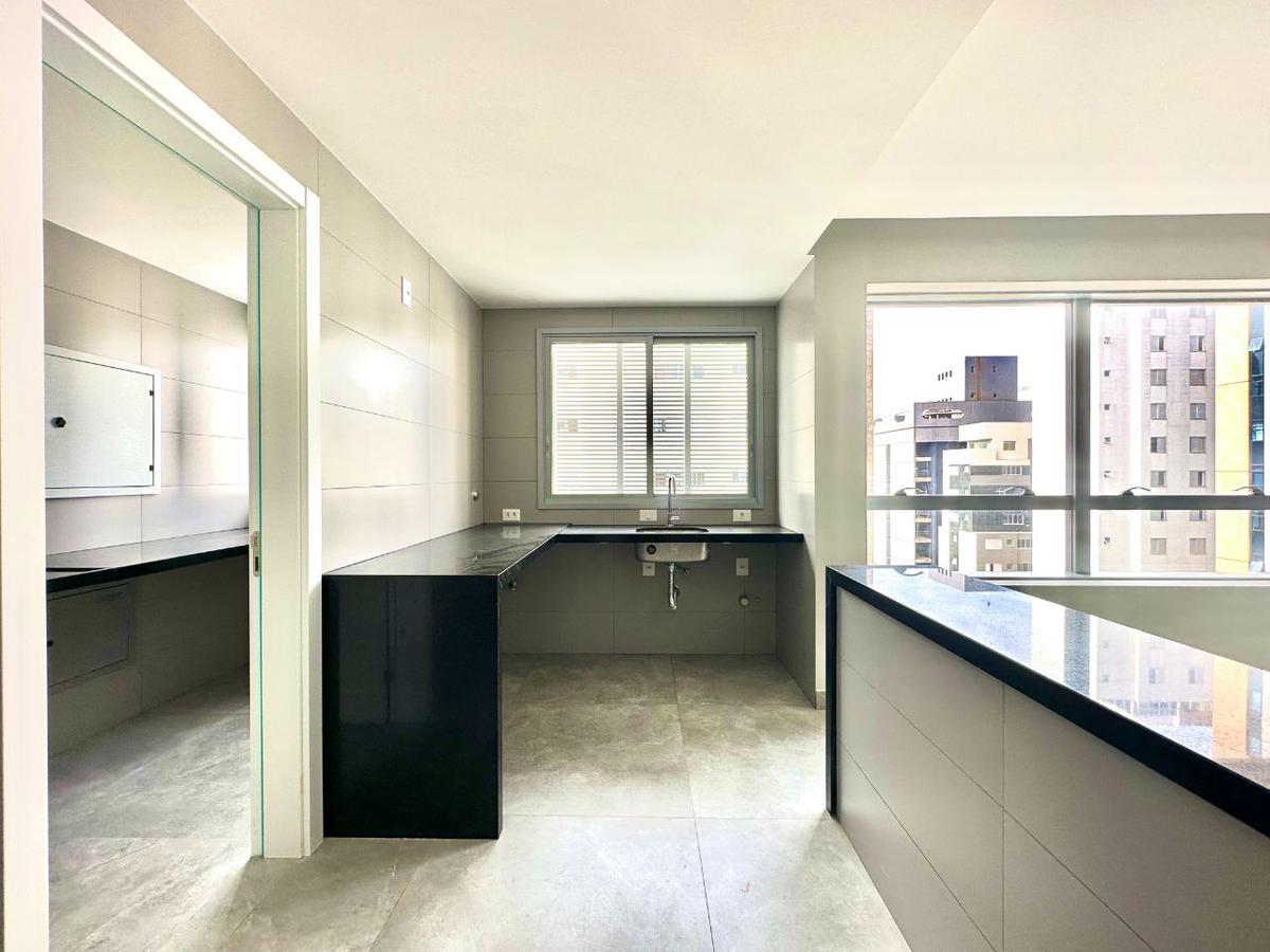 Apartamento, Lourdes, 3 Quartos, 2 Vagas, 1 Suíte