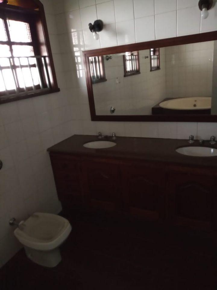 Casa, Castelo, 10 Quartos, 15 Vagas, 5 Suítes