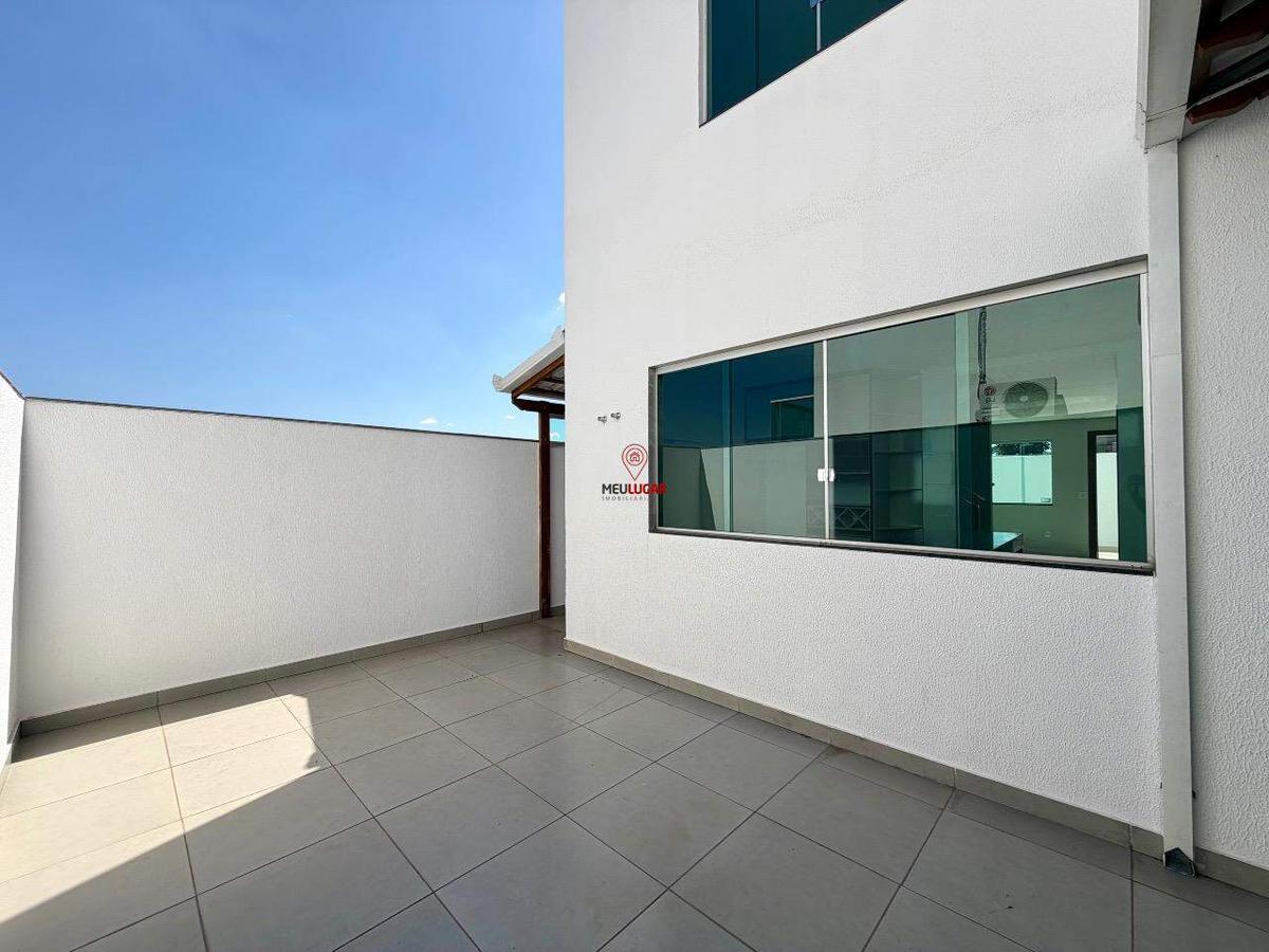 Casa, Masterville, 3 Quartos, 3 Vagas, 1 Suíte