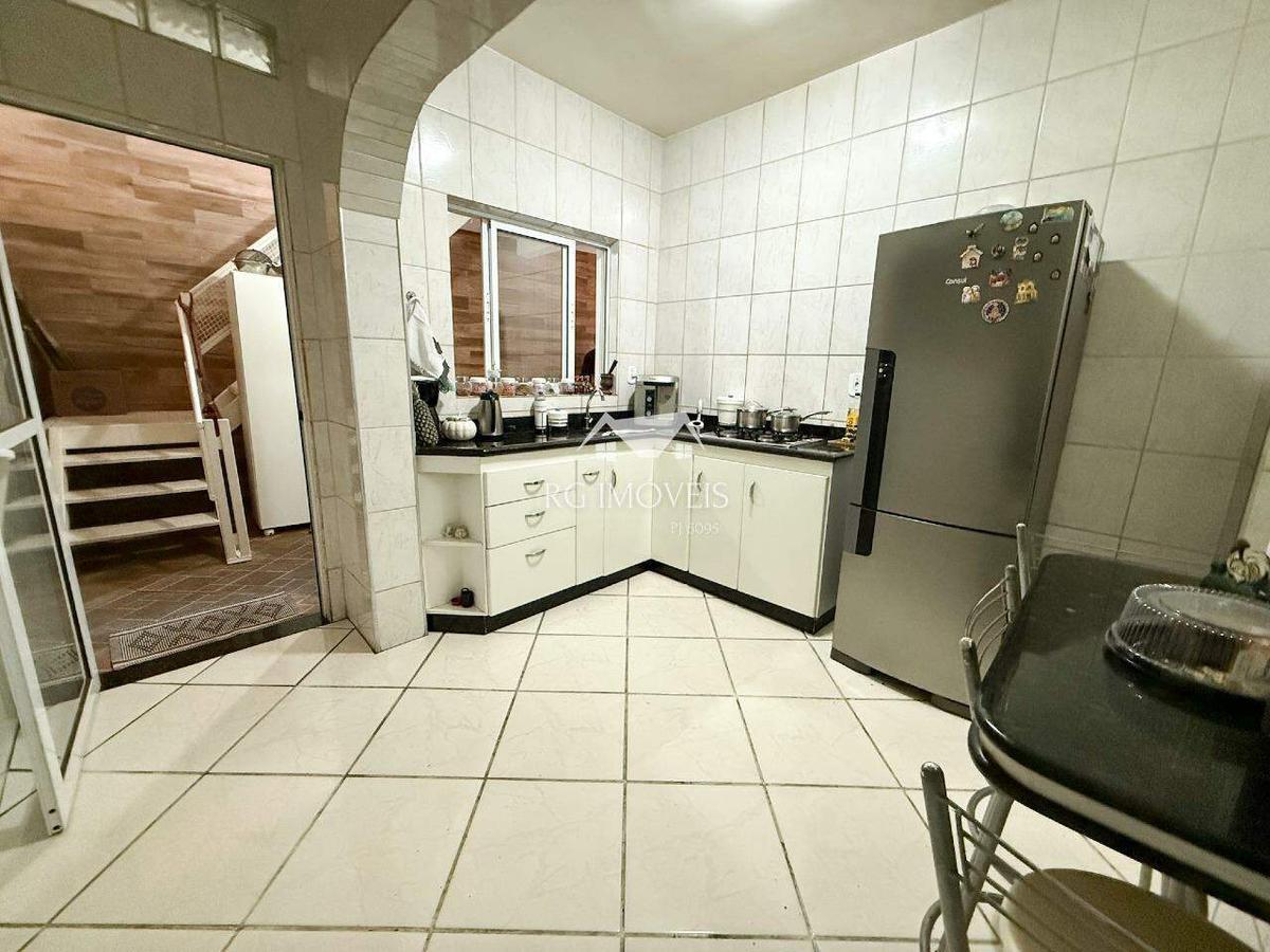 Casa, Araguaia, 4 Quartos, 3 Vagas, 1 Suíte