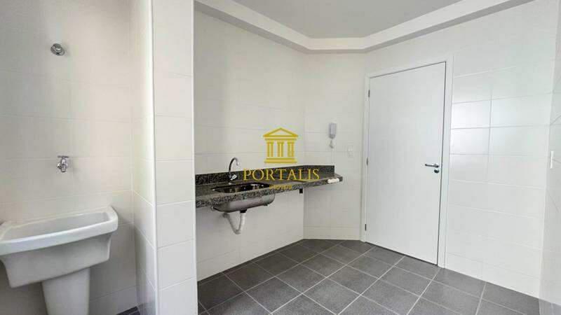 Apartamento, Serra, 2 Quartos, 2 Vagas, 1 Suíte