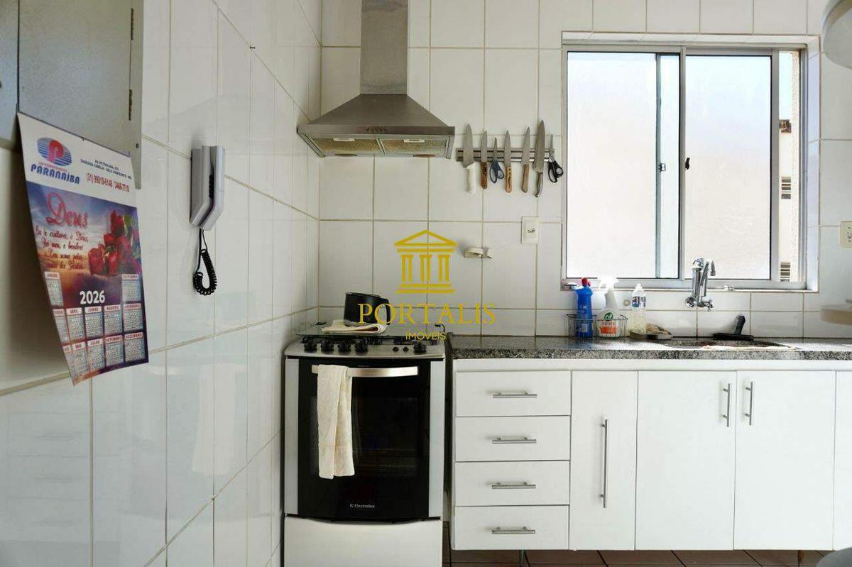 Apartamento, Sagrada Família, 3 Quartos, 1 Vaga, 1 Suíte
