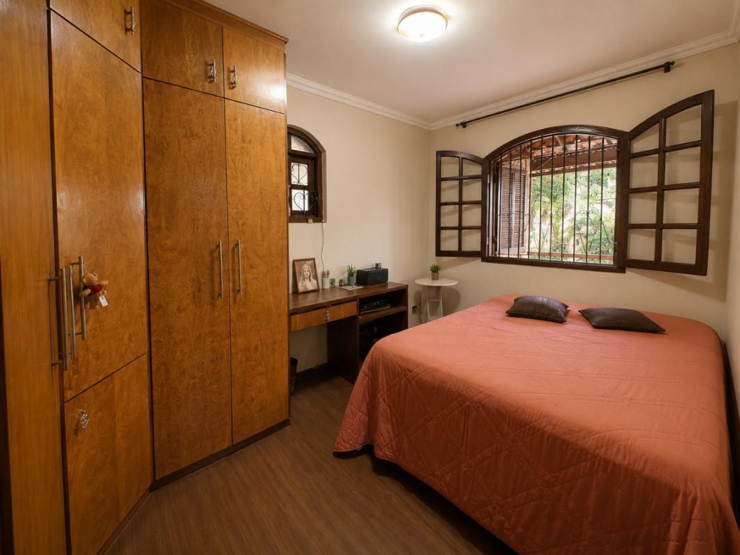 Casa, Alípio de Melo, 6 Quartos, 4 Vagas, 2 Suítes