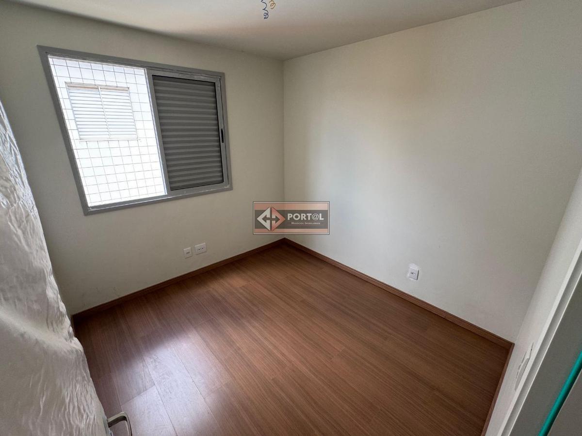 Apartamento, Fernão Dias, 3 Quartos, 2 Vagas, 1 Suíte